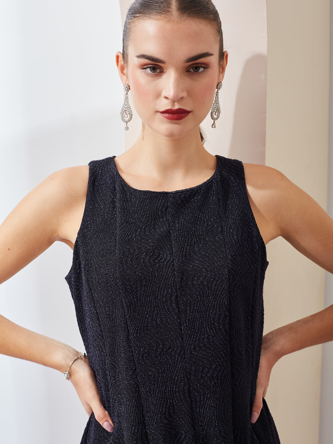 Latin Quarters Women Bodycon Navy Blue Sleevelesss Round Neck Solid Party Dress