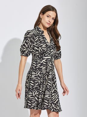Latin Quarters Women  Black Half Sleeve V-Neck Printed Casual Dress