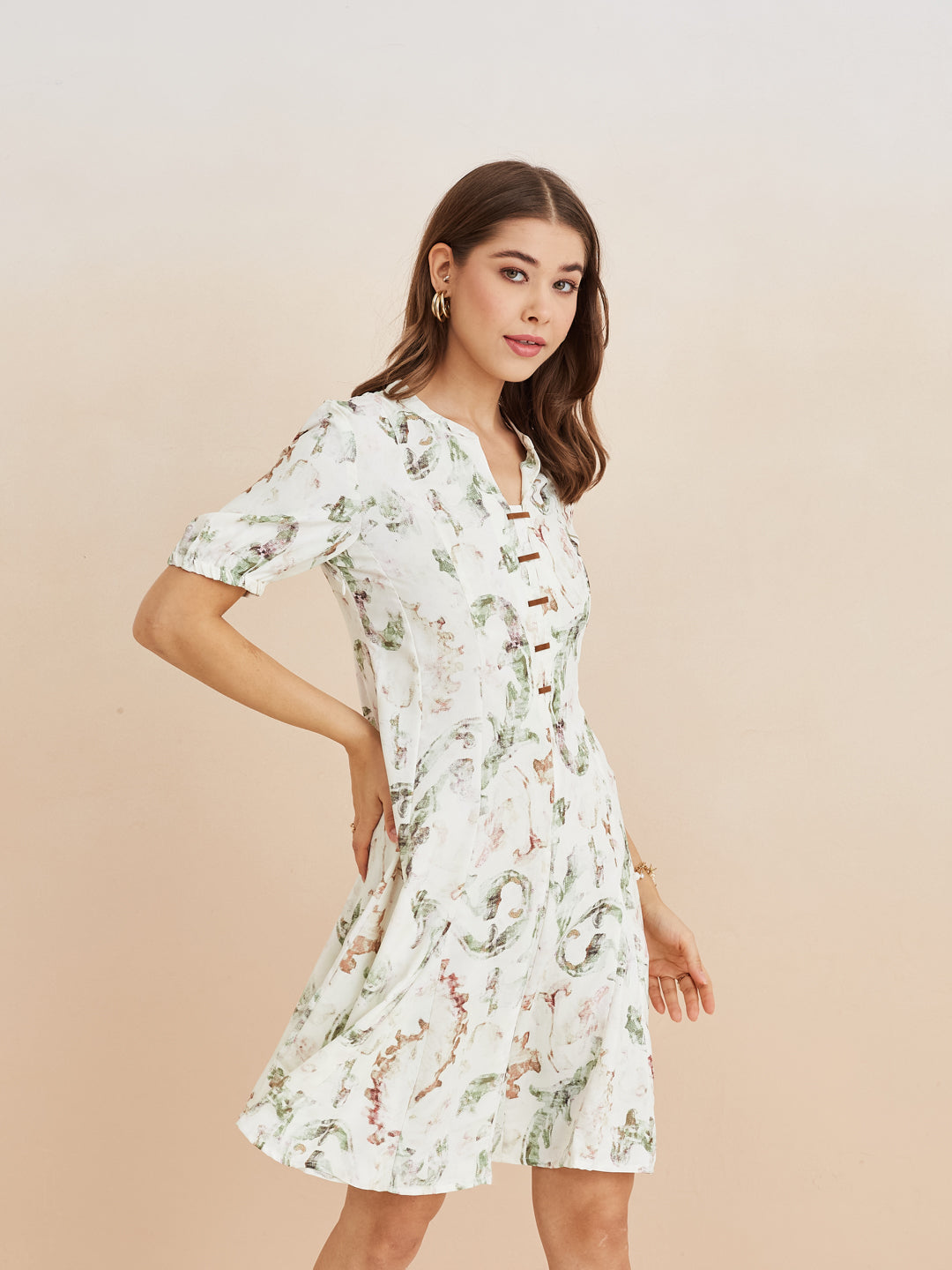 Latin Quarters Women'S White Mandarin Neck Half Sleeves Printed Casual A-Line Dress
