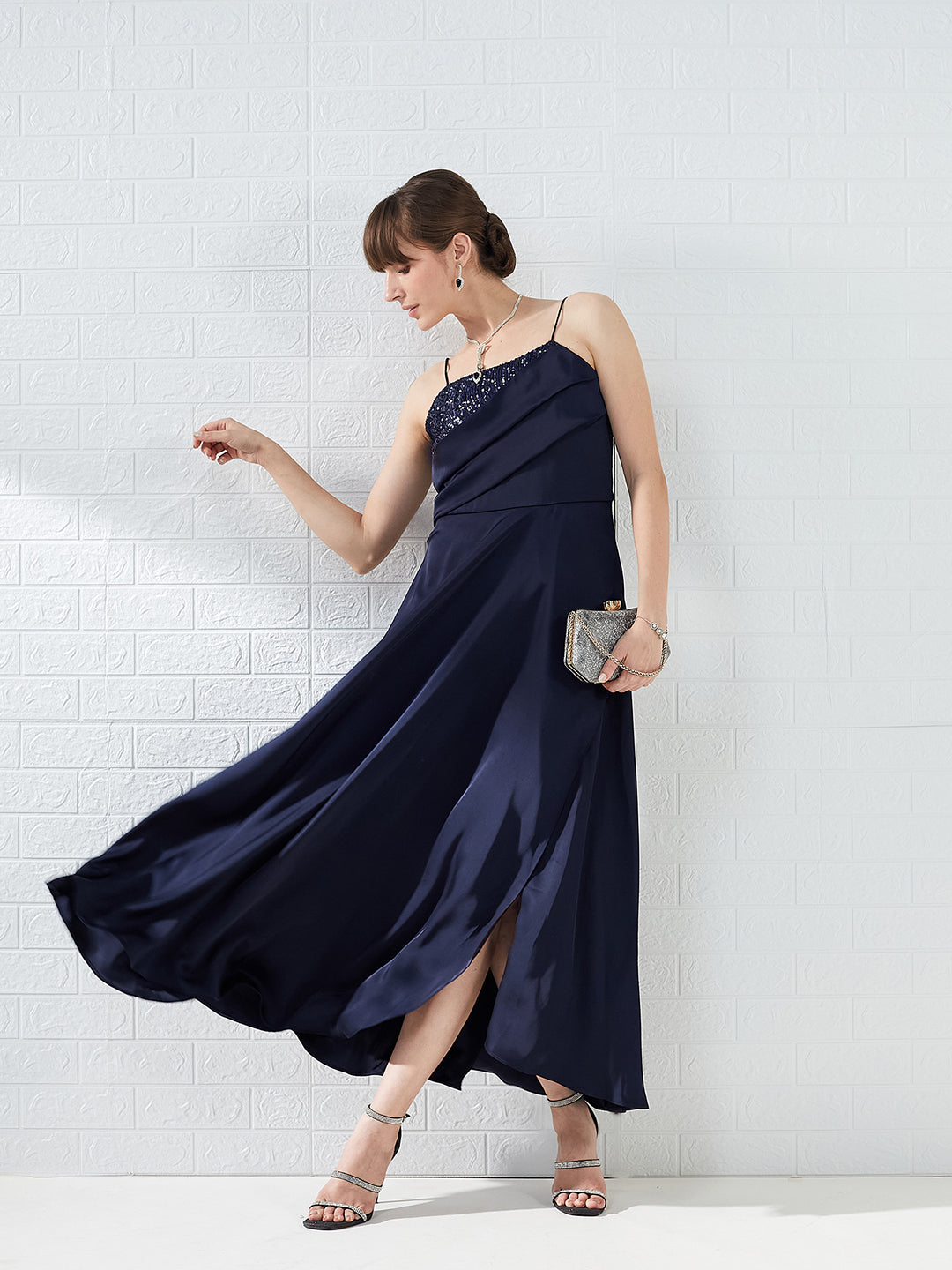 Latin Quarters Women Blue Strappy Sleeves Sweetheart Neck A-line Party Maxi Dress