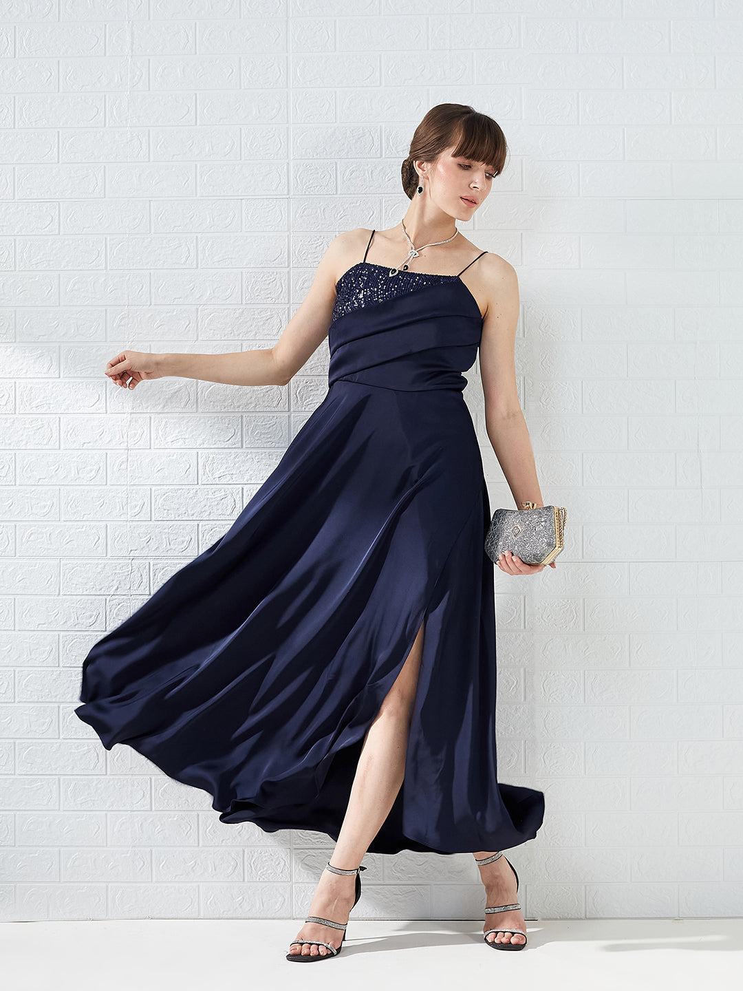 Latin Quarters Women Blue Strappy Sleeves Sweetheart Neck A-line Party Maxi Dress