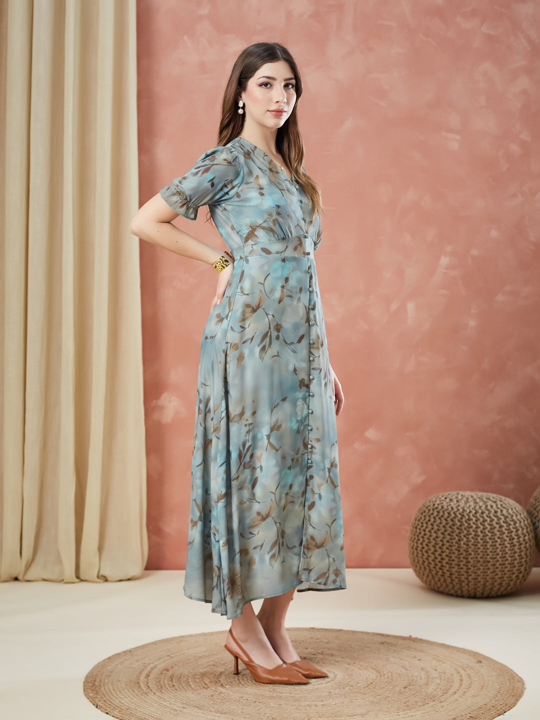 Latin Quarters Women's Green Half Sleeves Printed V-Neck Casual Dress