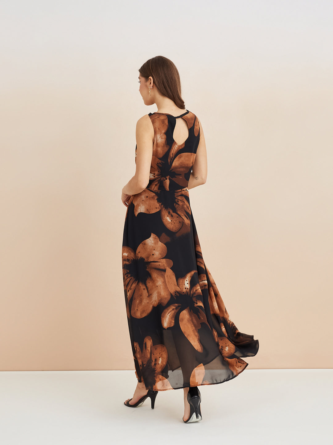 Latin Quarters Women'S Black Round Neck Sleeveless Printed Casual A-Line Dress