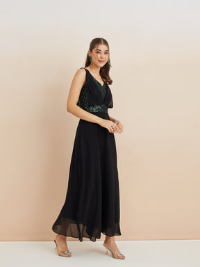 Latin Quarters Women'S Black V-Neck Sleeveless Solid Party A-Line Dress