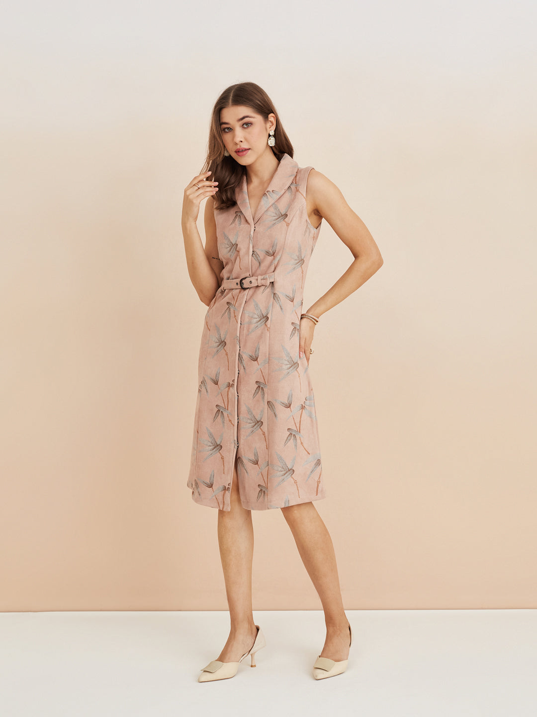 Latin Quarters Women'S Beige Collar Neck Sleeveless Printed Casual Shirt Dress