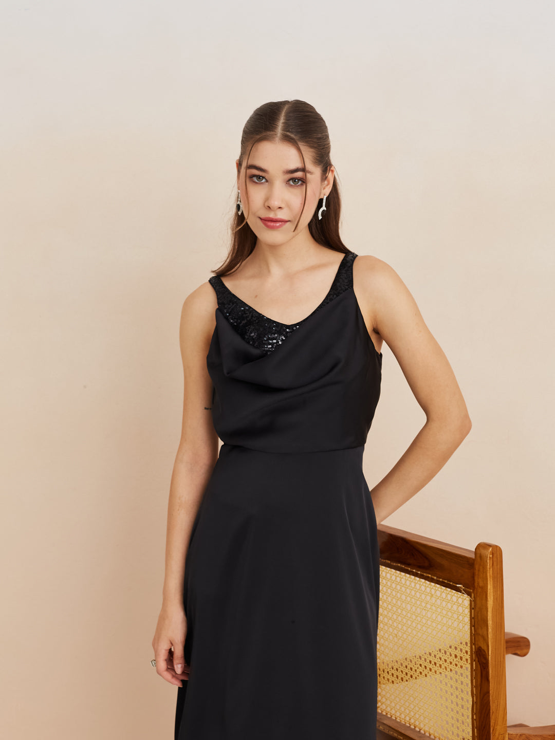 Latin Quarters Women'S Black Cowl Neck Sleeveless Solid Party A-Line Dress