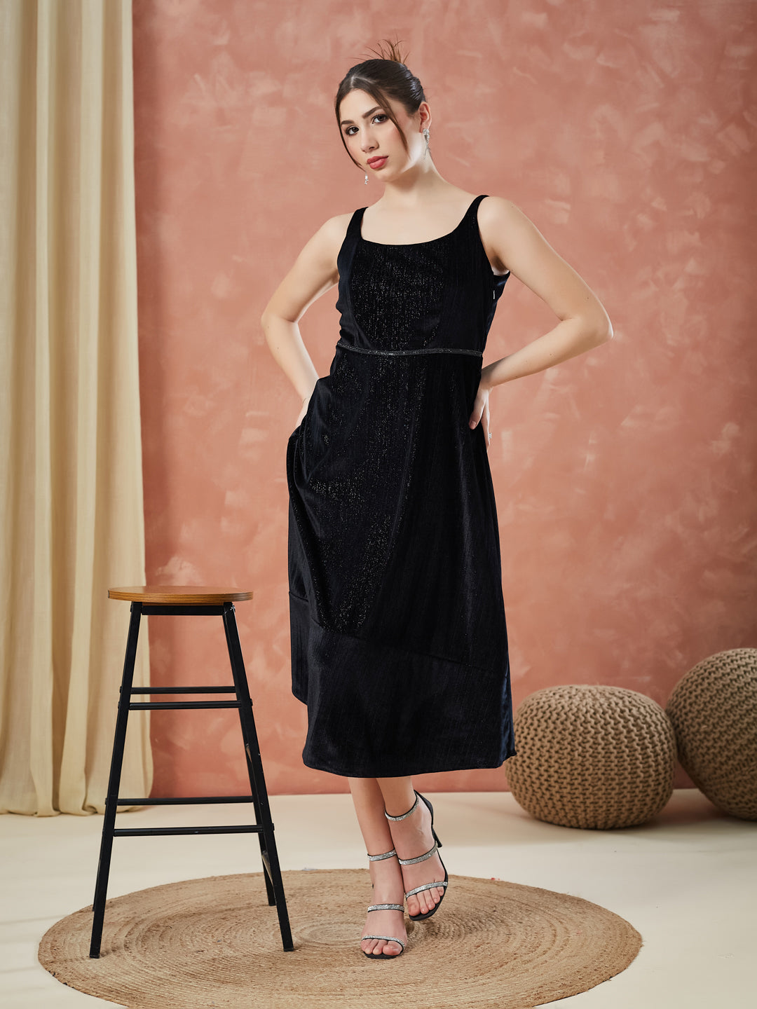 Latin Quarters Women's Black Sleeveless Solid Square Neck Evening Dress