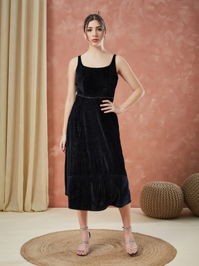 Latin Quarters Women's Black Sleeveless Solid Square Neck Evening Dress