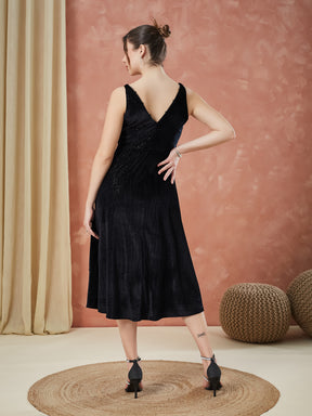 Latin Quarters Women's Black Sleeveless Solid Square Neck Evening Dress