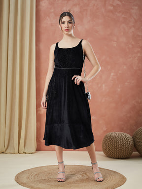 Latin Quarters Women's Black Sleeveless Solid Square Neck Evening Dress