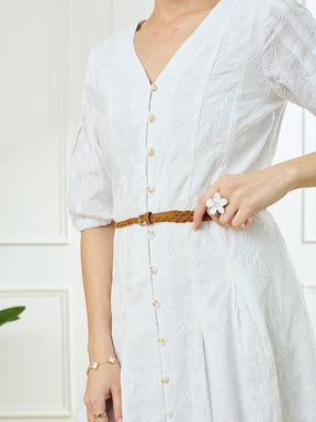 Latin Quarters Women's White Half Sleeves V-Neck Casual Embroidery Dress