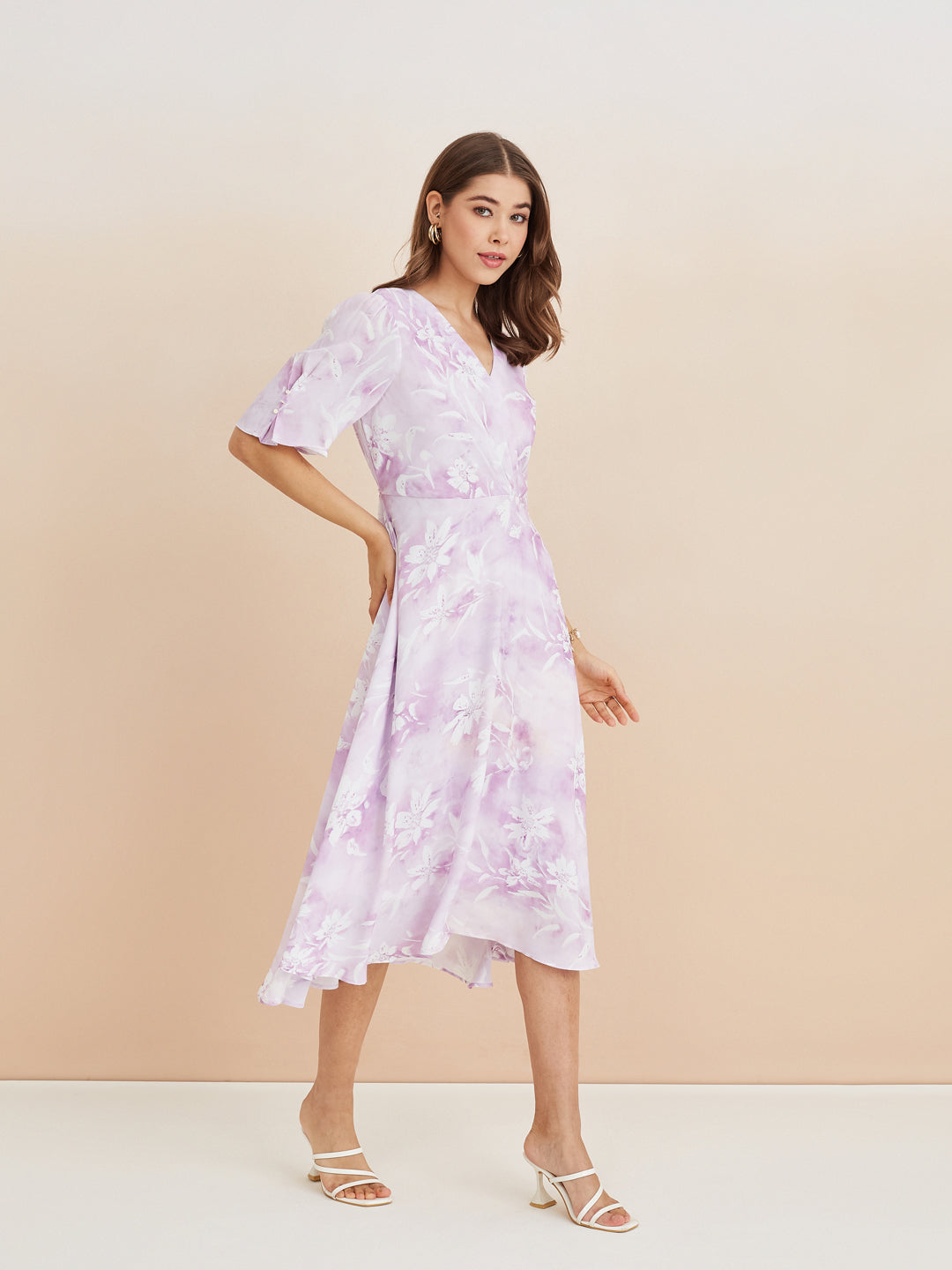 Latin Quarters Women'S Lilac V-Neck Half Sleeves Printed Casual Fit & Flare Dress