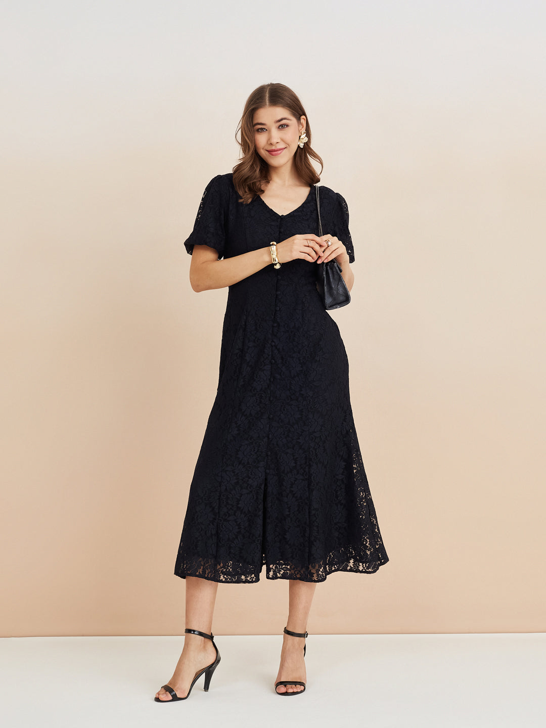 Latin Quarters Women'S Black V-Neck Half Sleeves Lace Party A-Line Dress
