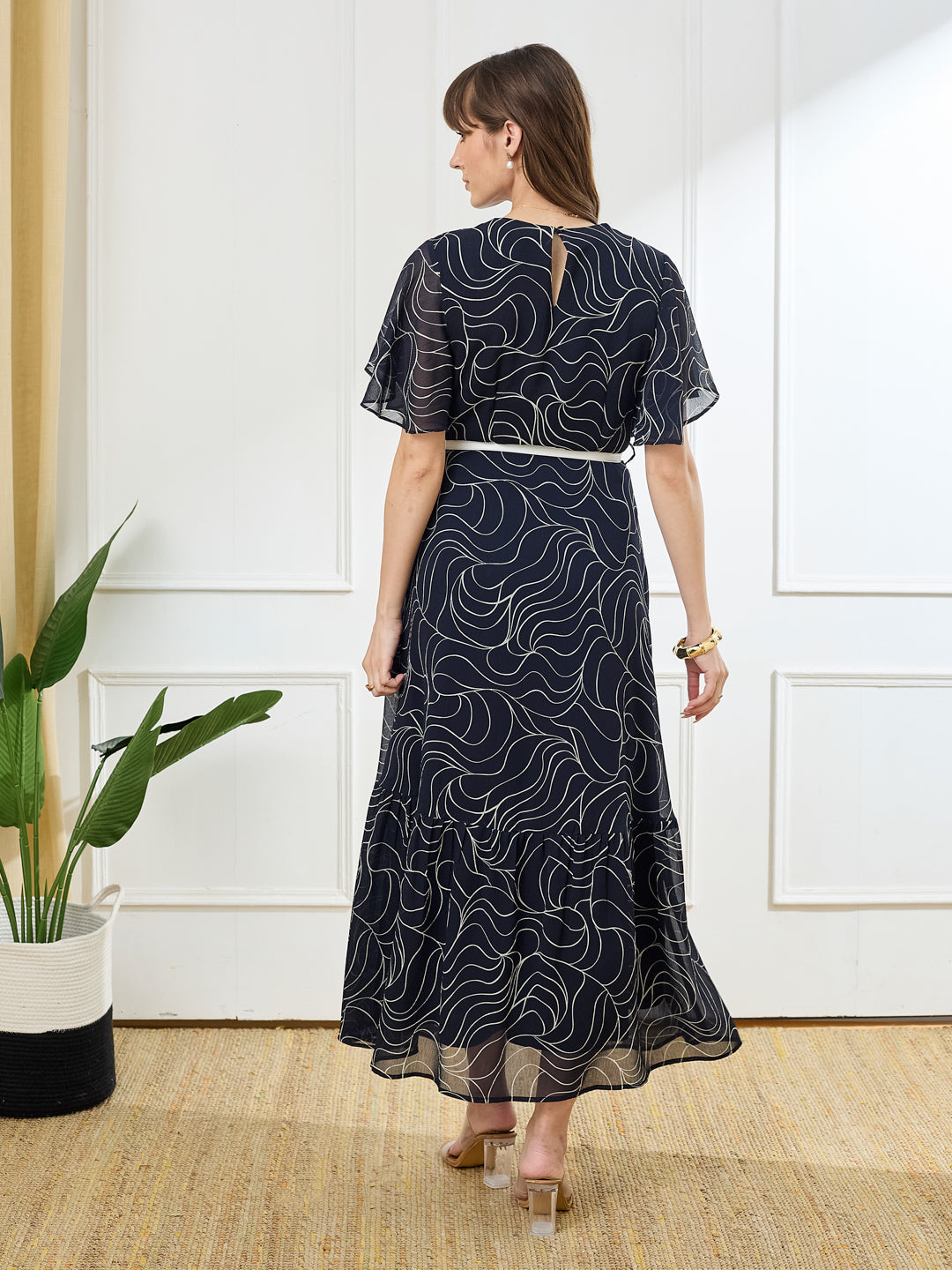 Latin Quarters Women's Blue Half Sleeves V-Neck Casual Printed Dress