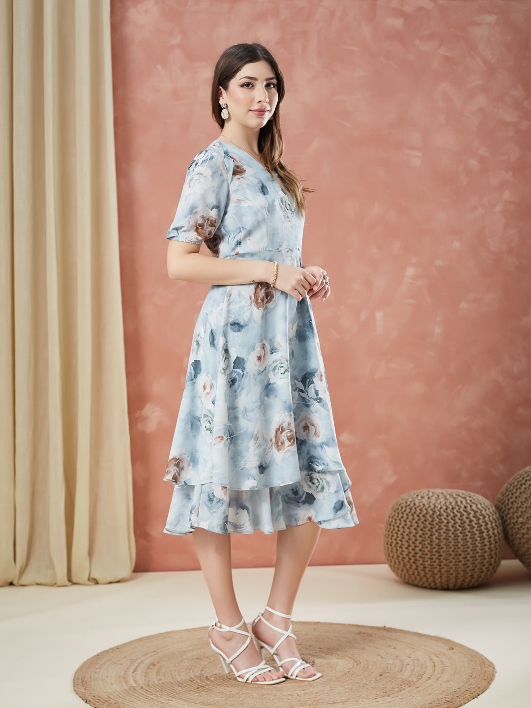 Latin Quarters Women's Grey Half Sleeves Printed V-Neck Casual Dress