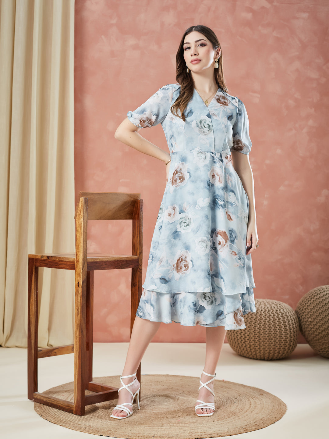 Latin Quarters Women's Grey Half Sleeves Printed V-Neck Casual Dress