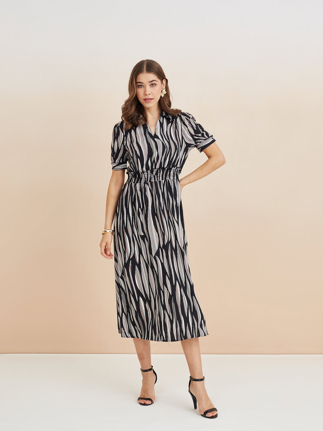 Latin Quarters Women'S Black Collar Neck Half Sleeves Printed Casual A-Line Dress