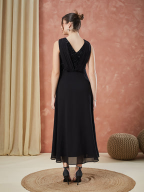 Latin Quarters Women's Black Sleeveless Sequin V-Neck Evening Dress