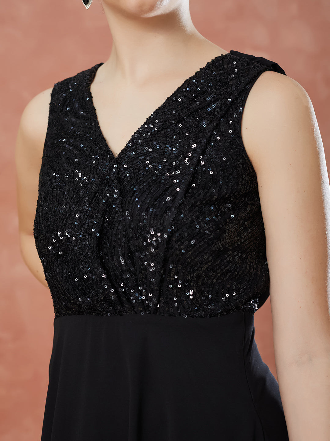 Latin Quarters Women's Black Sleeveless Sequin V-Neck Evening Dress
