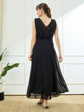 Latin Quarters Women's Black Sleeveless V-Neck Party Embellished Dress