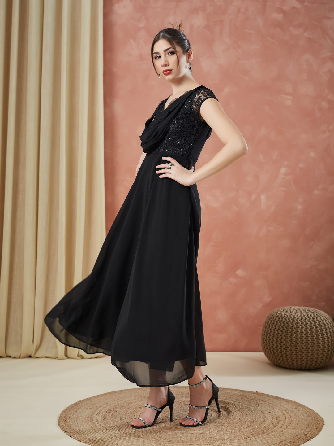 Latin Quarters Women's Black Cap Sleeves Sequin V-Neck Evening Dress