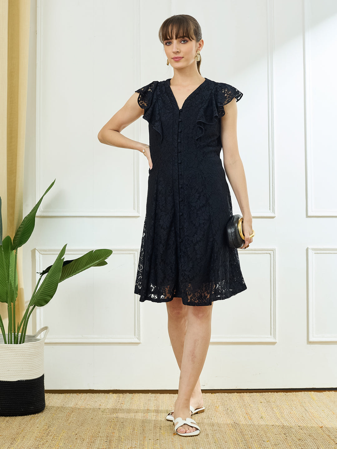 Latin Quarters Women's Black Cap Sleeves V-Neck Party Dress