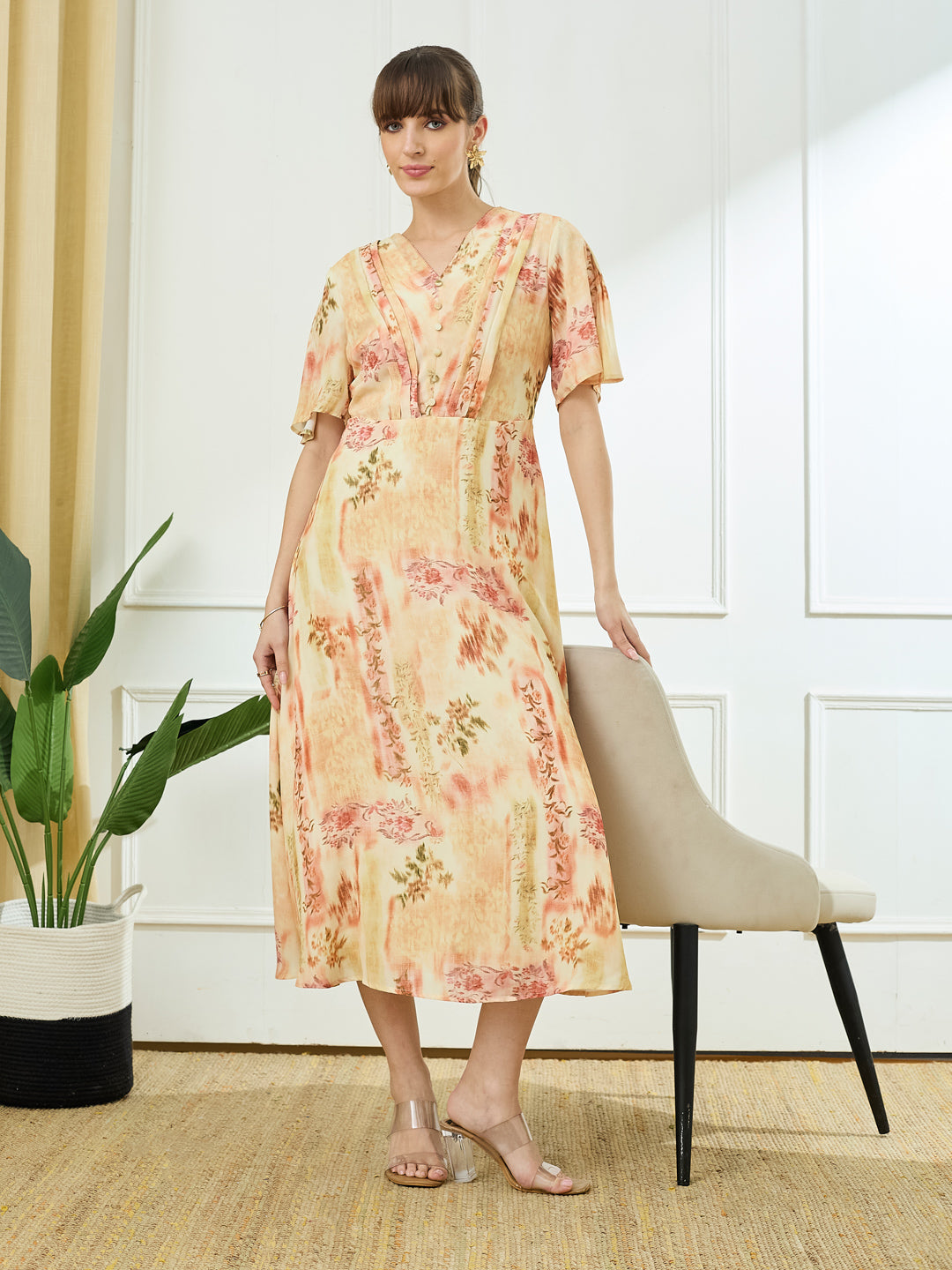 Latin Quarters Women's Yellow Half Sleeves V-Neck Casual Printed Dress