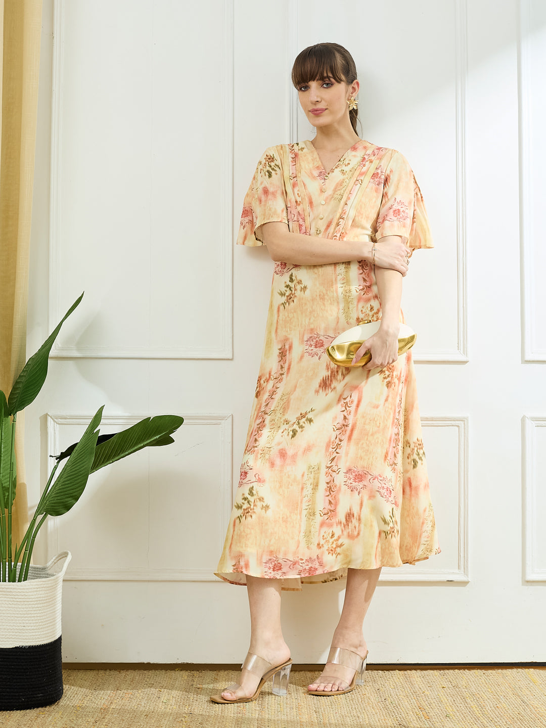 Latin Quarters Women's Yellow Half Sleeves V-Neck Casual Printed Dress