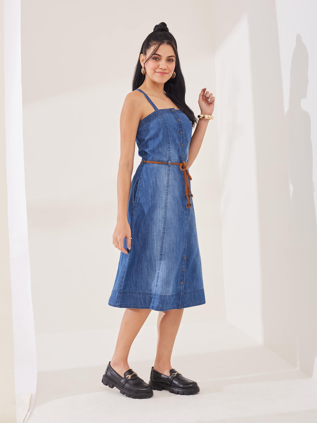 Latin Quarters Women's Blue Solid Strappy Square Neck Casual Shirt Dress