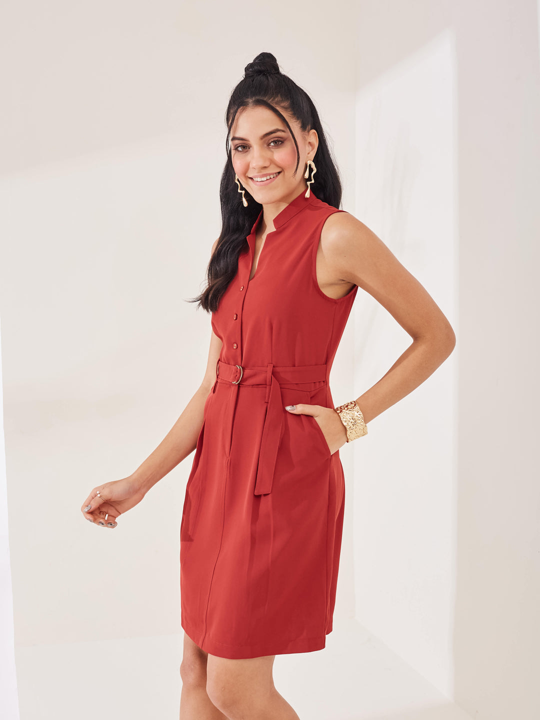 Latin Quarters Women's Rust Solid Sleeveless Mandarin Neck Casual Shirt Dress