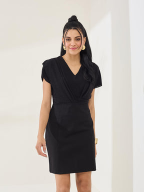 Latin Quarters Women's Black Shimmer Cap Sleeve V-Neck Party Bodycon Dress
