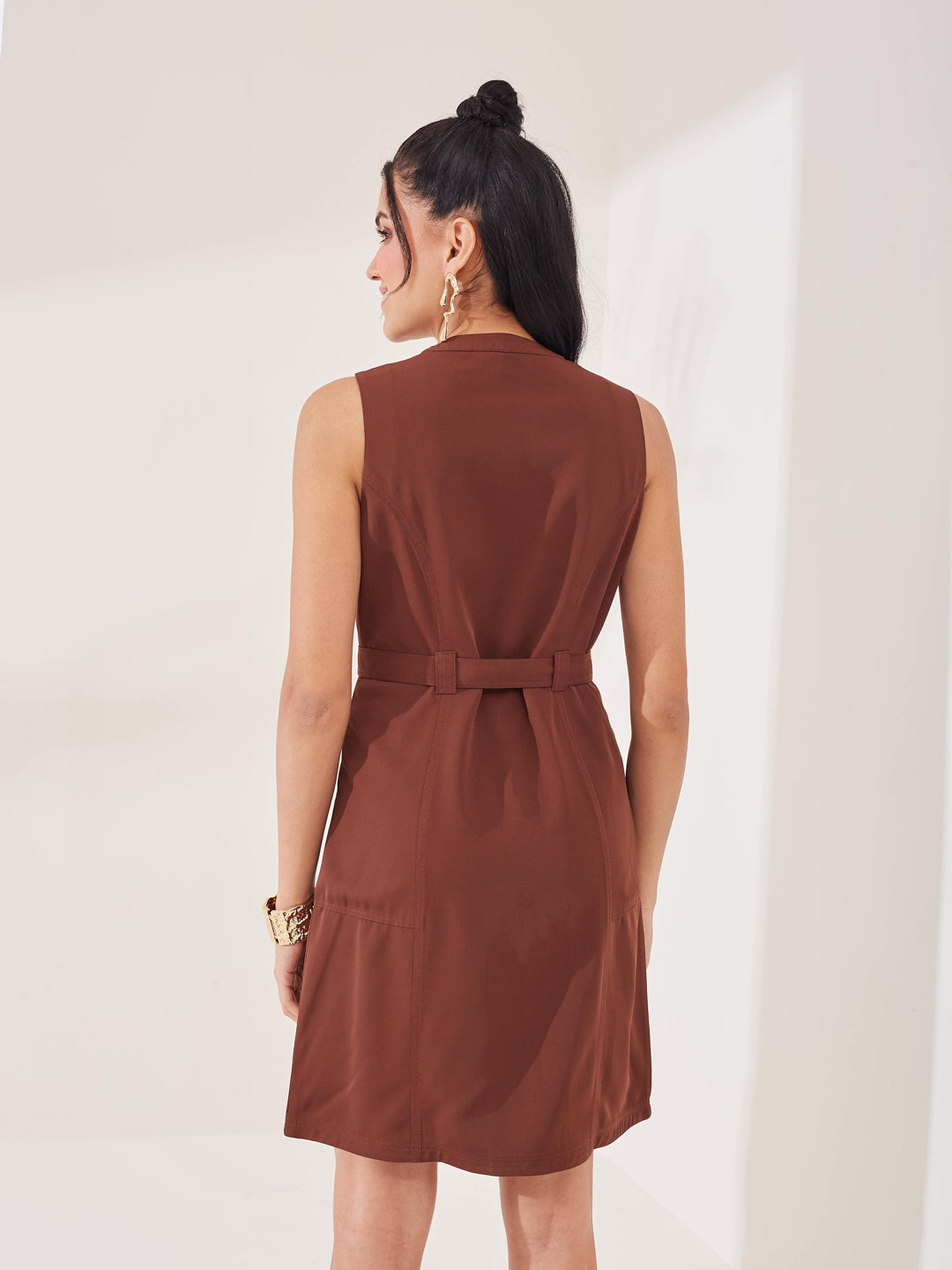 Latin Quarters Women's Brown Solid Sleeveless Mandarin Neck Casual A-Line Dress