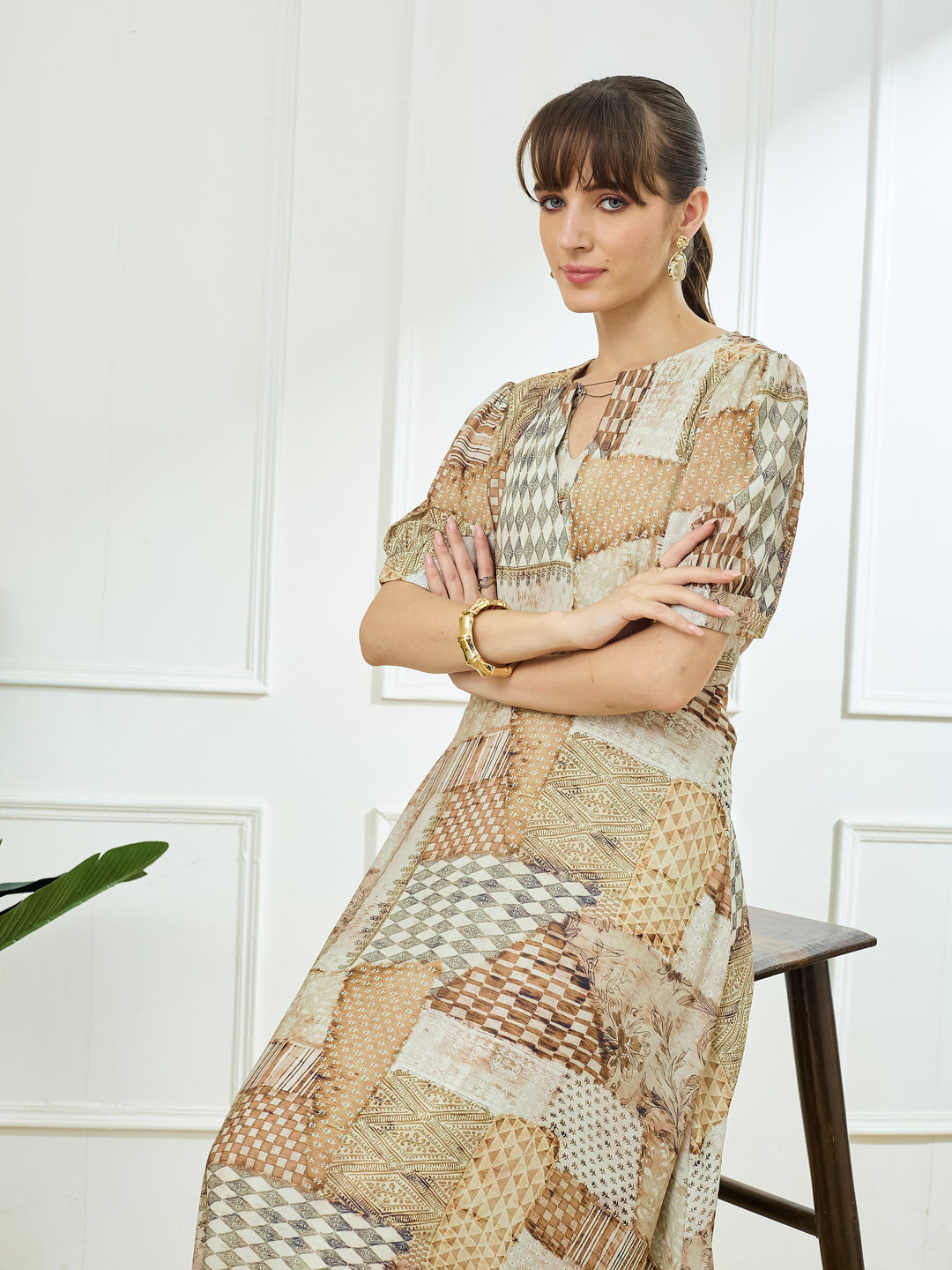 Latin Quarters Women's Beige Half Sleeves Round Neck Casual Printed Dress