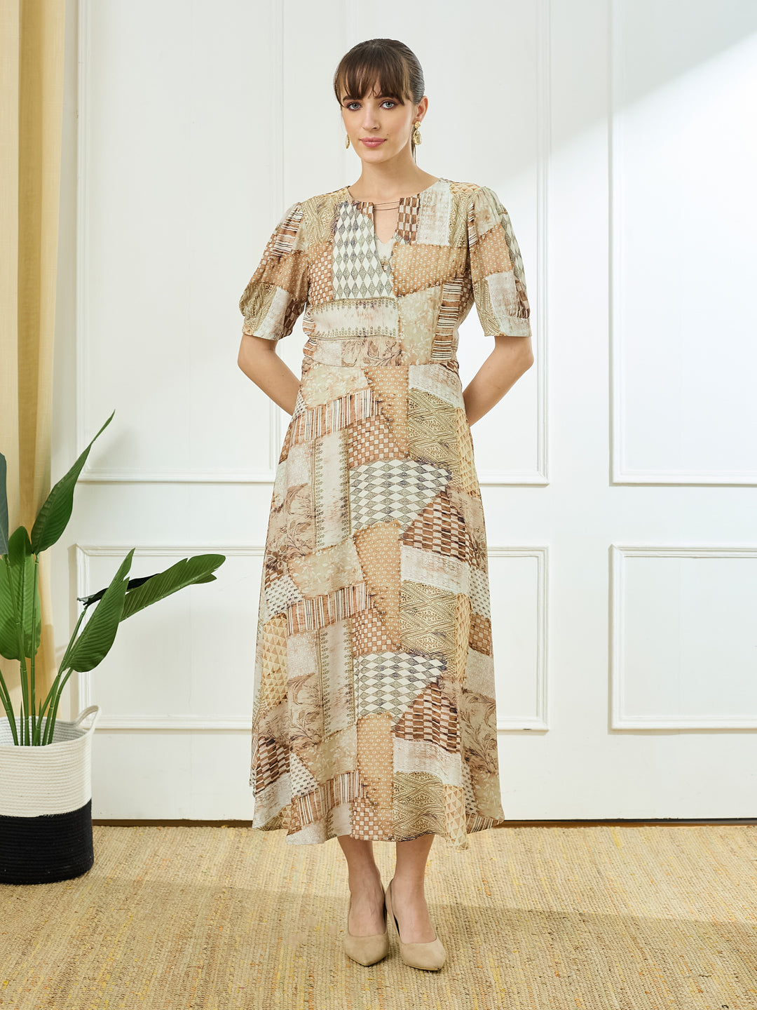 Latin Quarters Women's Beige Half Sleeves Round Neck Casual Printed Dress