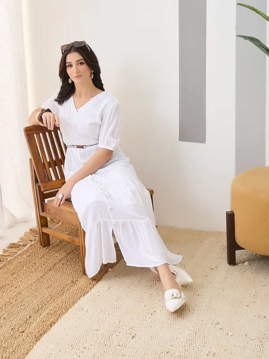 Latin Quarters Women White Solid Midi Half Sleeves V-Neck Casual Dress
