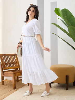 Latin Quarters Women White Solid Midi Half Sleeves V-Neck Casual Dress