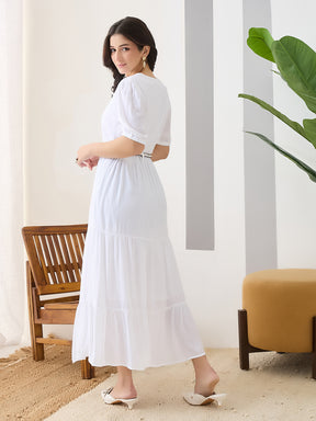 Latin Quarters Women White Solid Midi Half Sleeves V-Neck Casual Dress