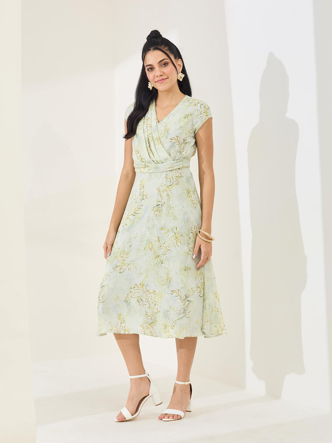 Latin Quarters Women's Green Printed Cap Sleeve V-Neck Casual A-Line Dress