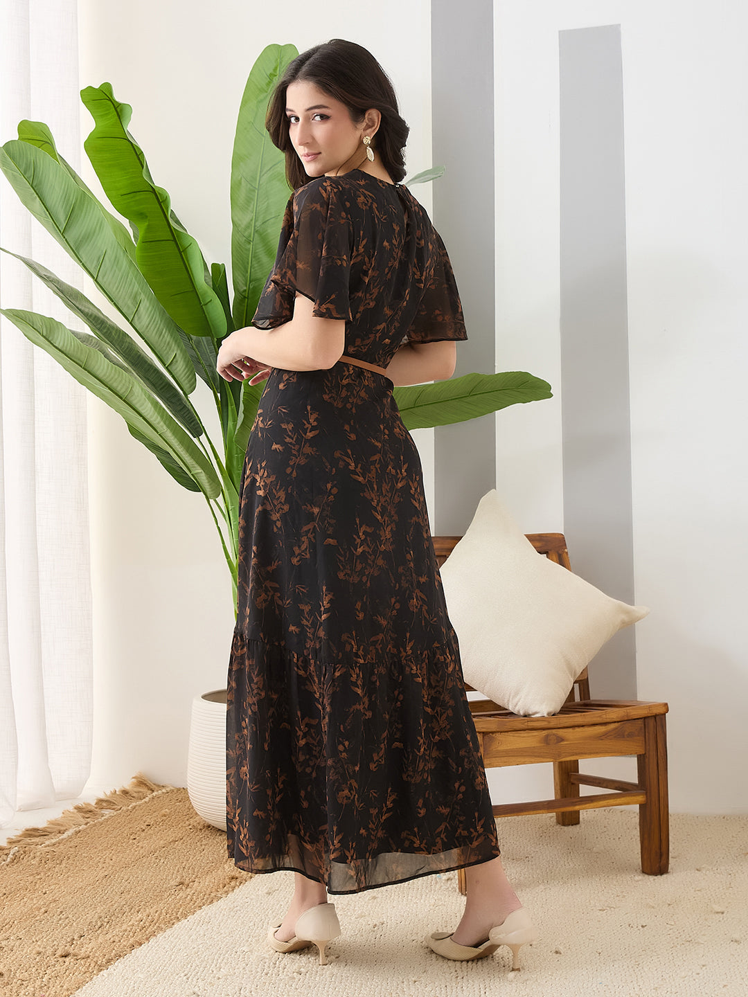 Latin Quarters Women Black Printed Maxi Half Sleeves V-Neck Casual Dress