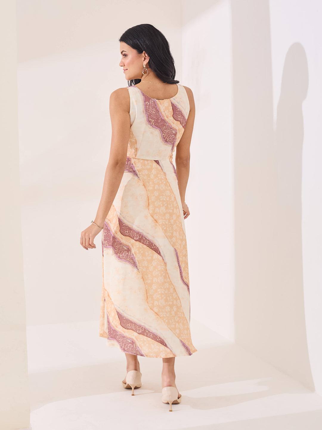 Latin Quarters Women's Yellow Printed Strappy V-Neck Casual A-Line Dress