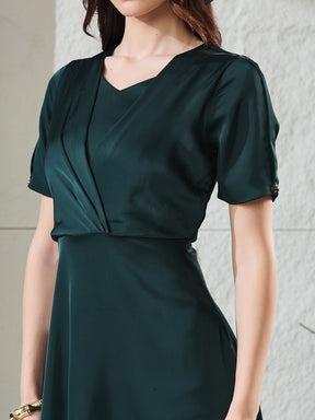 Latin Quarters Women's Green Solid Half Sleeves V-Neck Party A-Line Dress