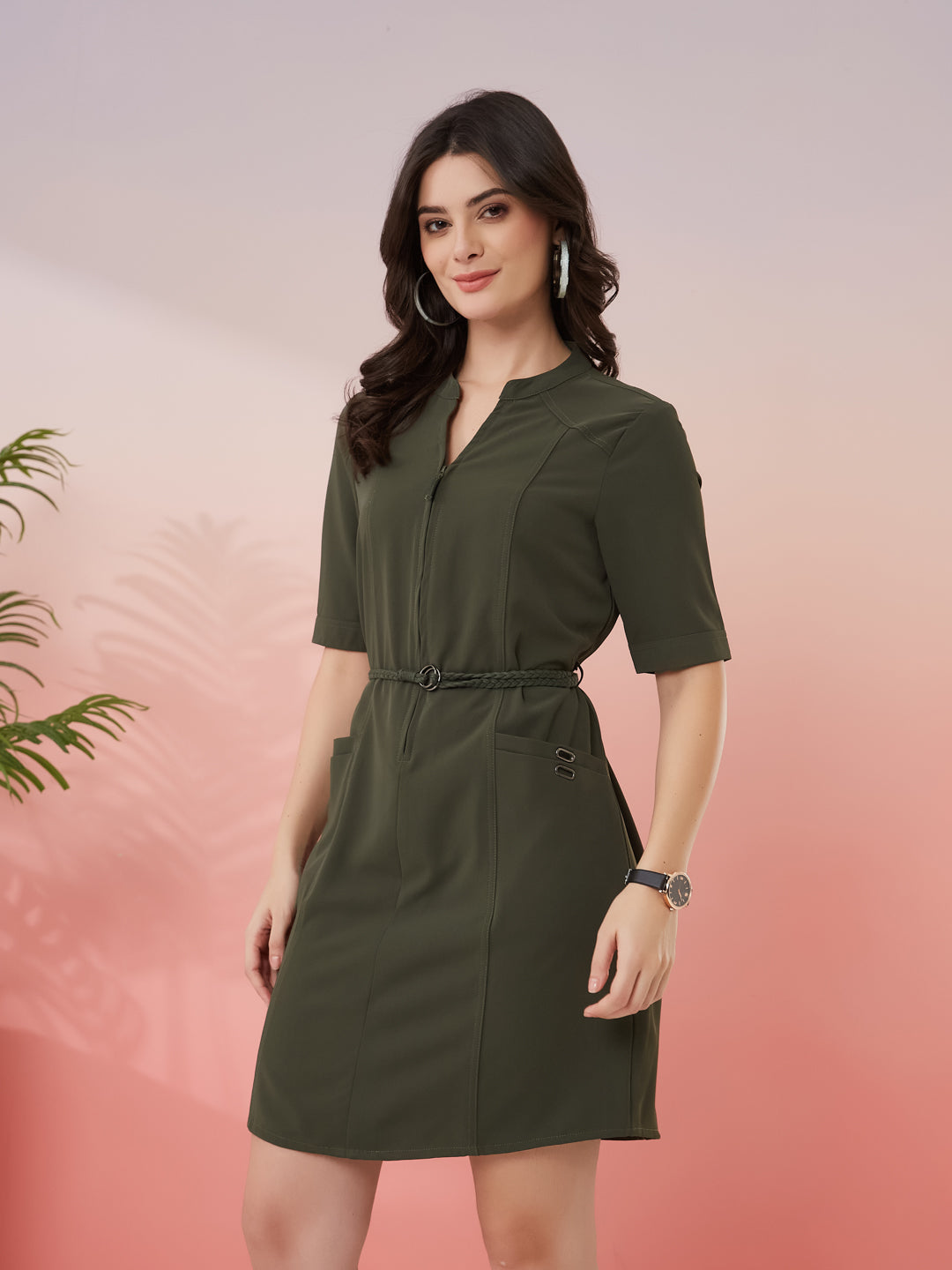 Latin Quarters Women's Green Solid Mandarin Neck Half Sleeves Casual Bodycon Dress