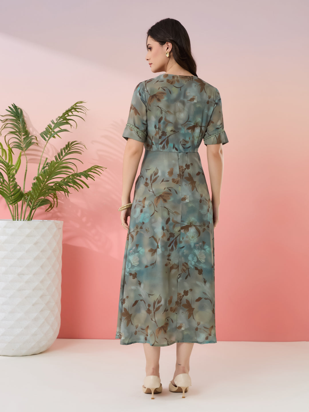 Latin Quarters Women's Green Printed V-Neck Half Sleeves Casual A-Line Dress