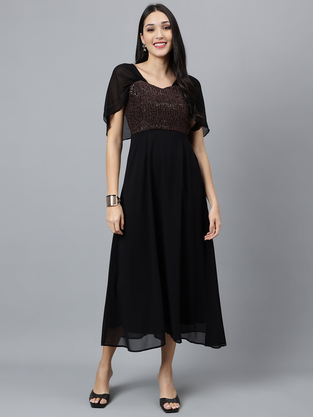 Unique Vintage Plus Size Black Delores Swing Dress with Sleeves | Swing  dress with sleeves, Swing dress, Unique dresses