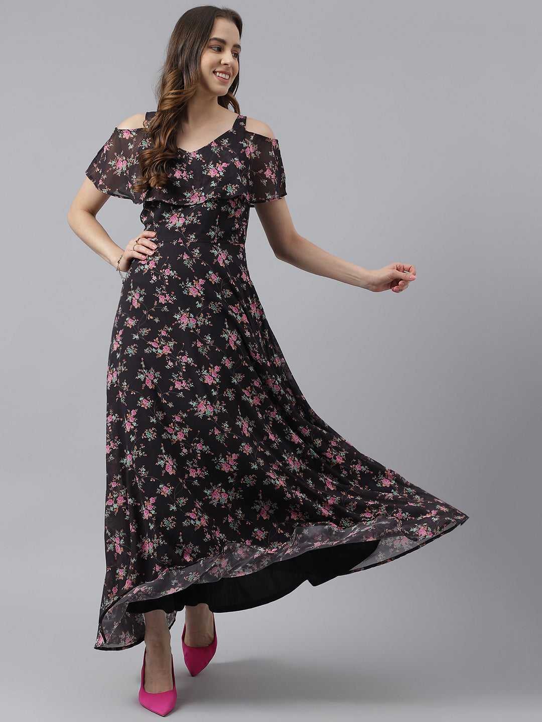 Latin Quarters Women's Black Half Sleeve Printed V-Neck Casual Dress