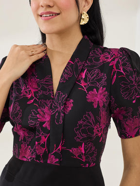 Latin Quarters Women's Black Printed Half Sleeves V-Neck Casual Bodycon Dress