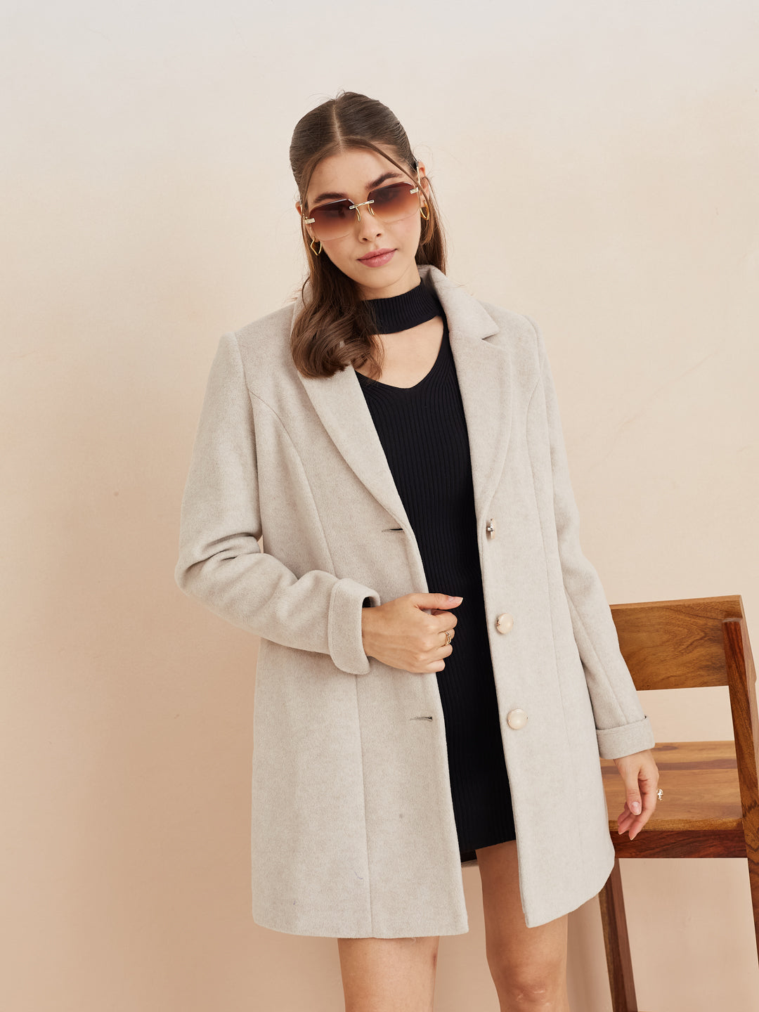 Latin Quarters Women'S Beige Collar Neck Full Sleeves Solid Casual Coat