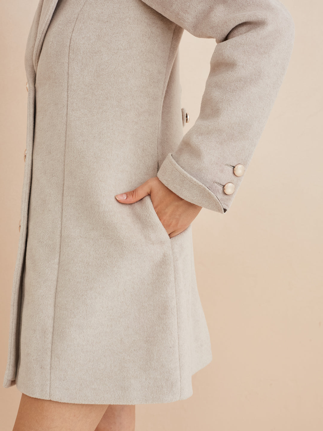 Latin Quarters Women'S Beige Collar Neck Full Sleeves Solid Casual Coat