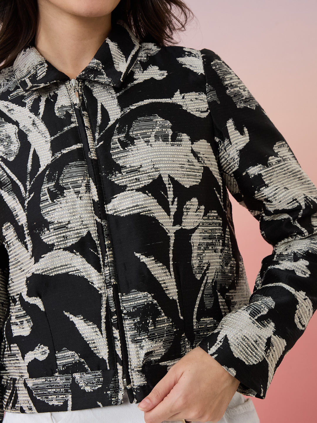 Latin Quarters Women's Black Printed Collar Neck Full Sleeves Casual Jacket