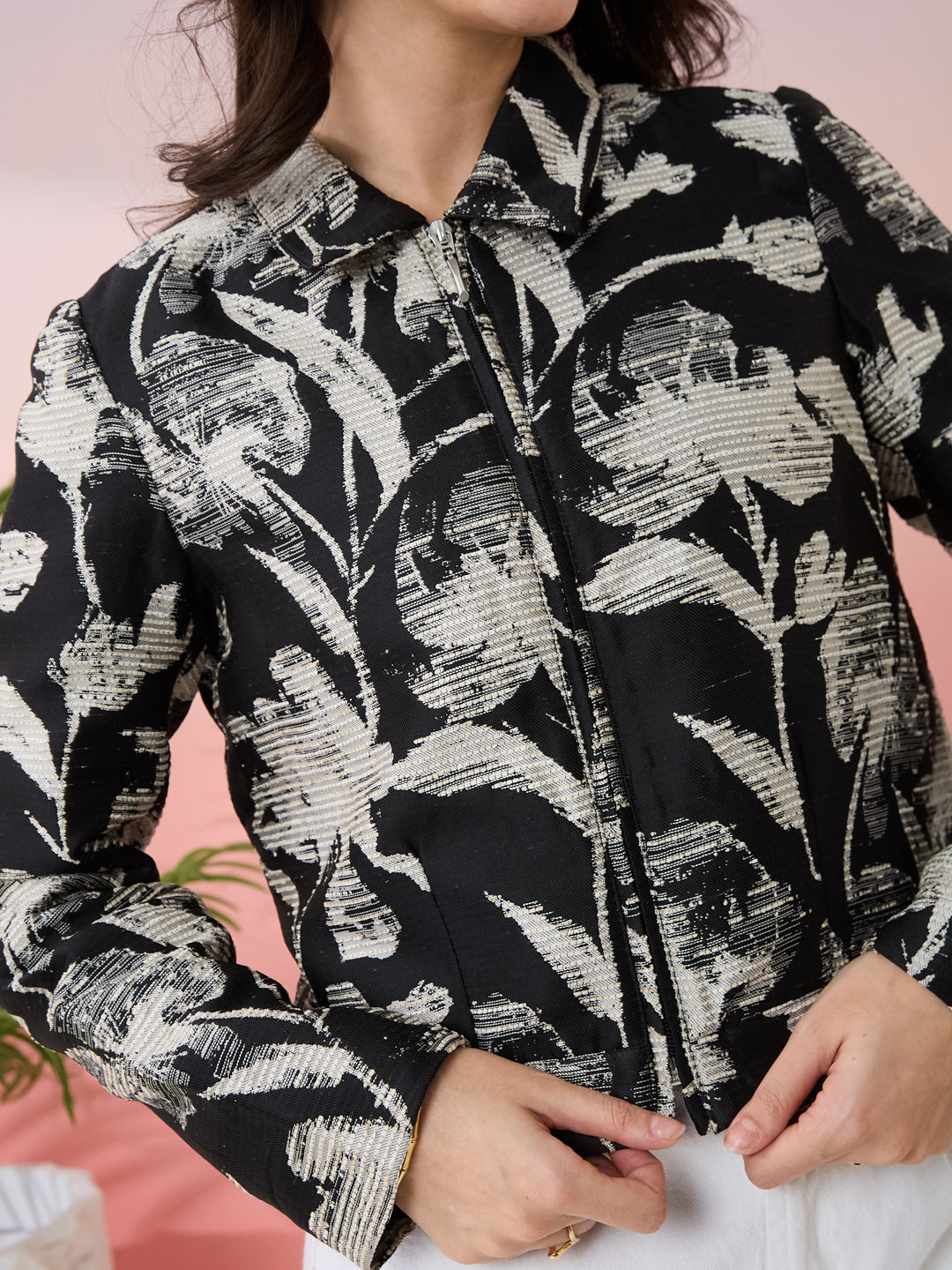 Latin Quarters Women's Black Printed Collar Neck Full Sleeves Casual Jacket